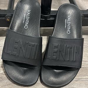 Valentino Slides